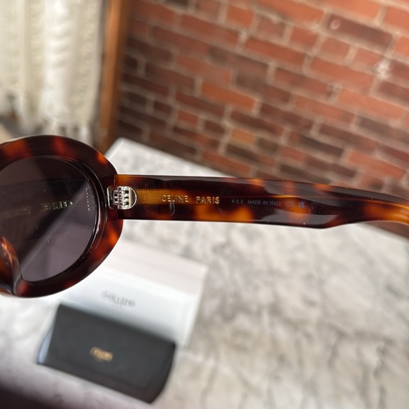 Celine Brown Triomphe Oval sunglasses - Picture 3 of 4